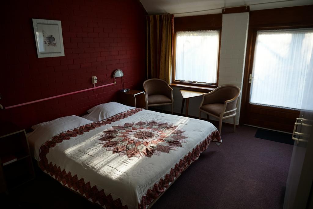 Lucy'S Inn Eesergroen Εξωτερικό φωτογραφία